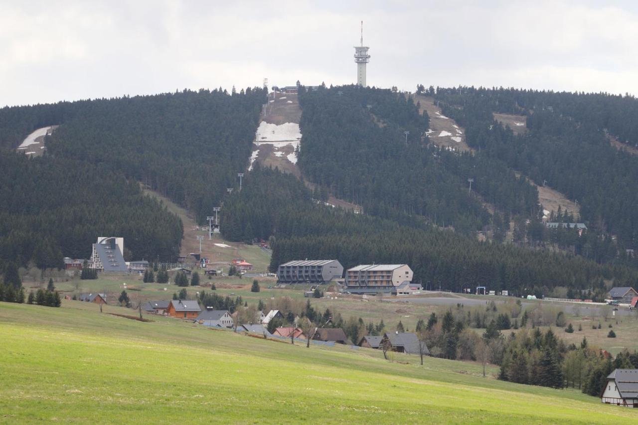 Mountain Apartments Klinovec Hexagon Loučná pod Klínovcem Eksteriør billede